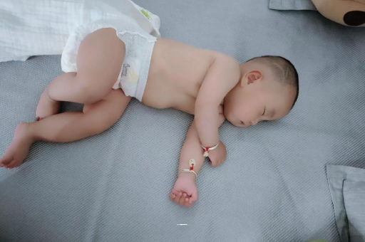 厦门宝宝发烧可以喝牛奶吗